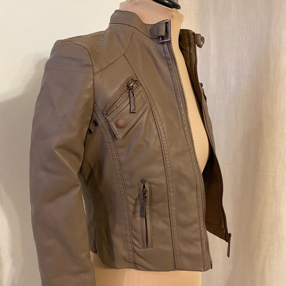Jou Jou Vegan Leather Jacket Girls size Medium